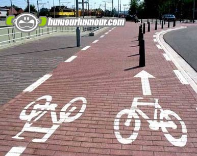 Attention aux cyclistes un peu �tourdis!     loll